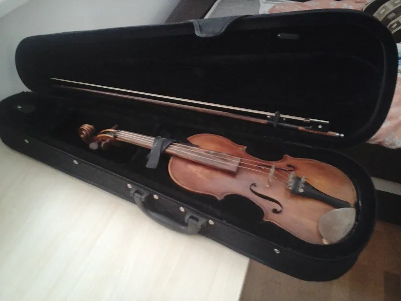 Prodajem violinu 3/4 rucne izrade